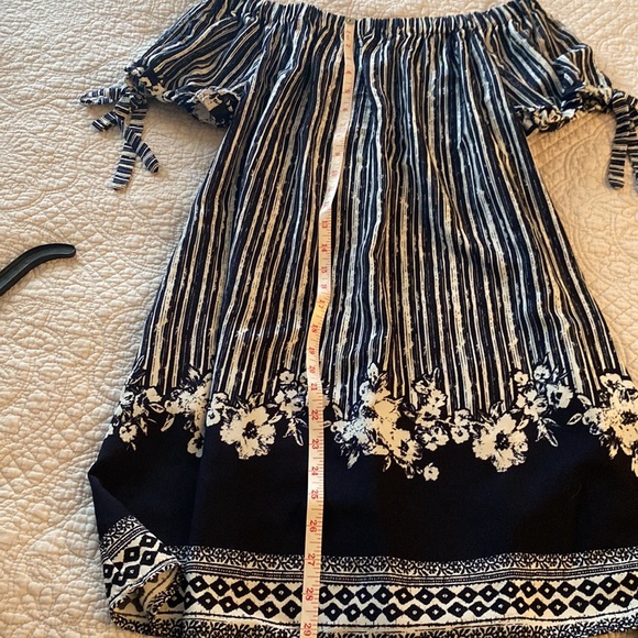 Xhilaration navy white off the shoulder dress - Picture 4 of 5